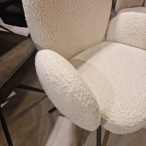 [na zamówienie] Krzesło obrotowe JAXON – tkanina Bouclé, kolor Ivory, podstawa Silk Grey