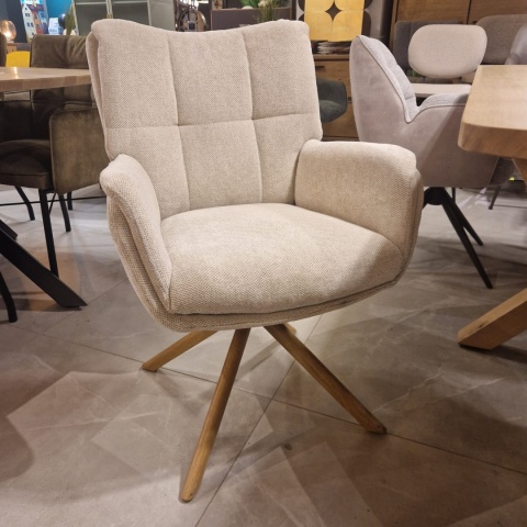 [na zamówienie] Fotel obrotowy JUNA z funkcją relax, tkanina Livigno chenille kremowy, rama dąb naturalny