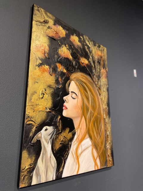 Obraz Ręcznie Malowany "Złota Więź" – Kobieta z Psem 55x75 cm