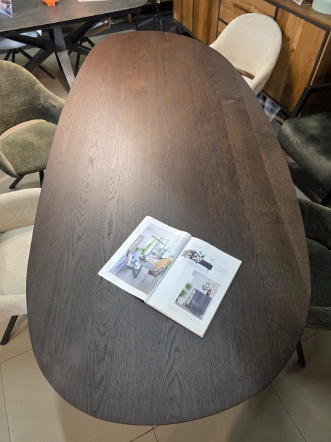 [M] Stół do jadalni TRENTON 240x110 cm, fornir dębowy, kolor Clay, organiczny kształt